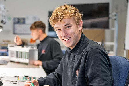 Ausbildung mit Elektronik