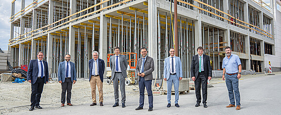 Besichtigung Baustelle Produktionszentrum in Dorfbach 
